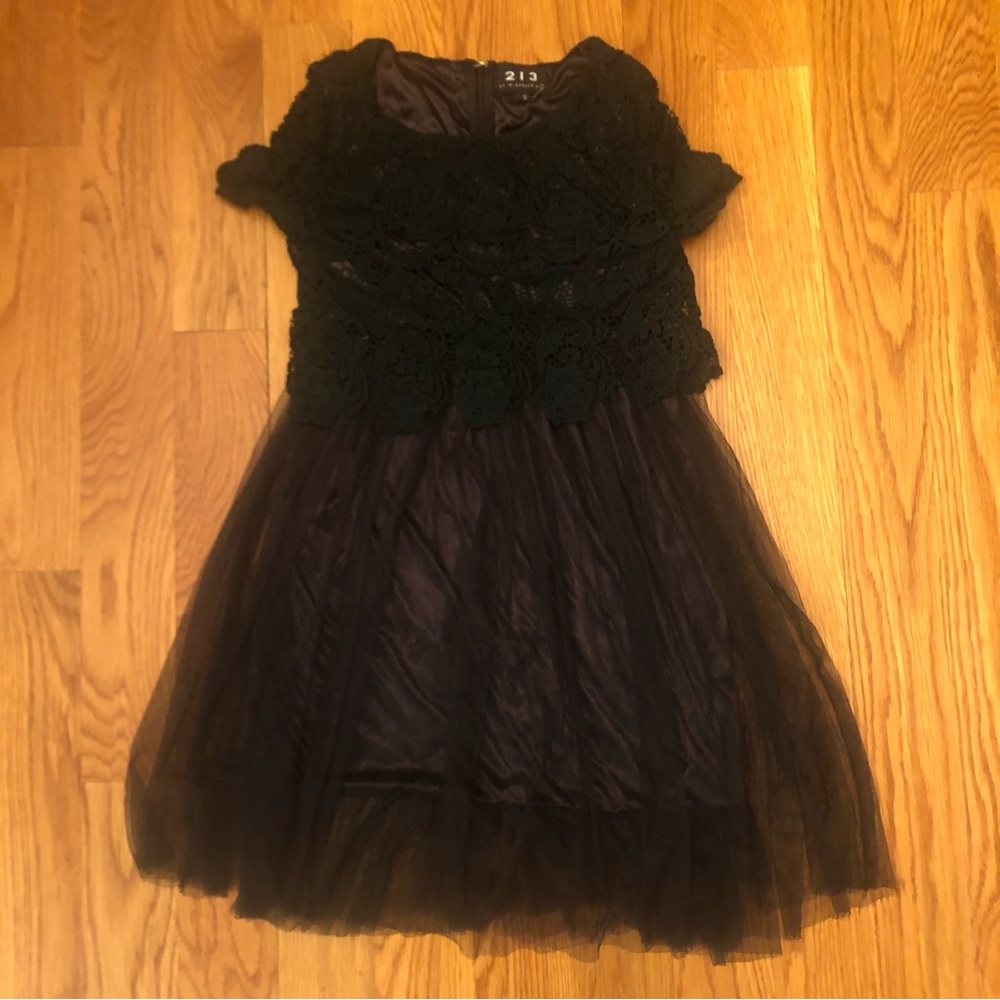 213 Michelle Kim Black Crochet Lace Short Sleeves Mini Tulle Skirt Dress Small